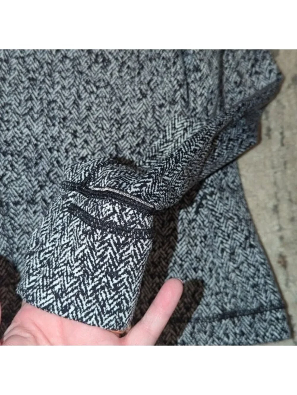 Lululemon Runderful Long Sleeve Scattered Herringbone Black White
